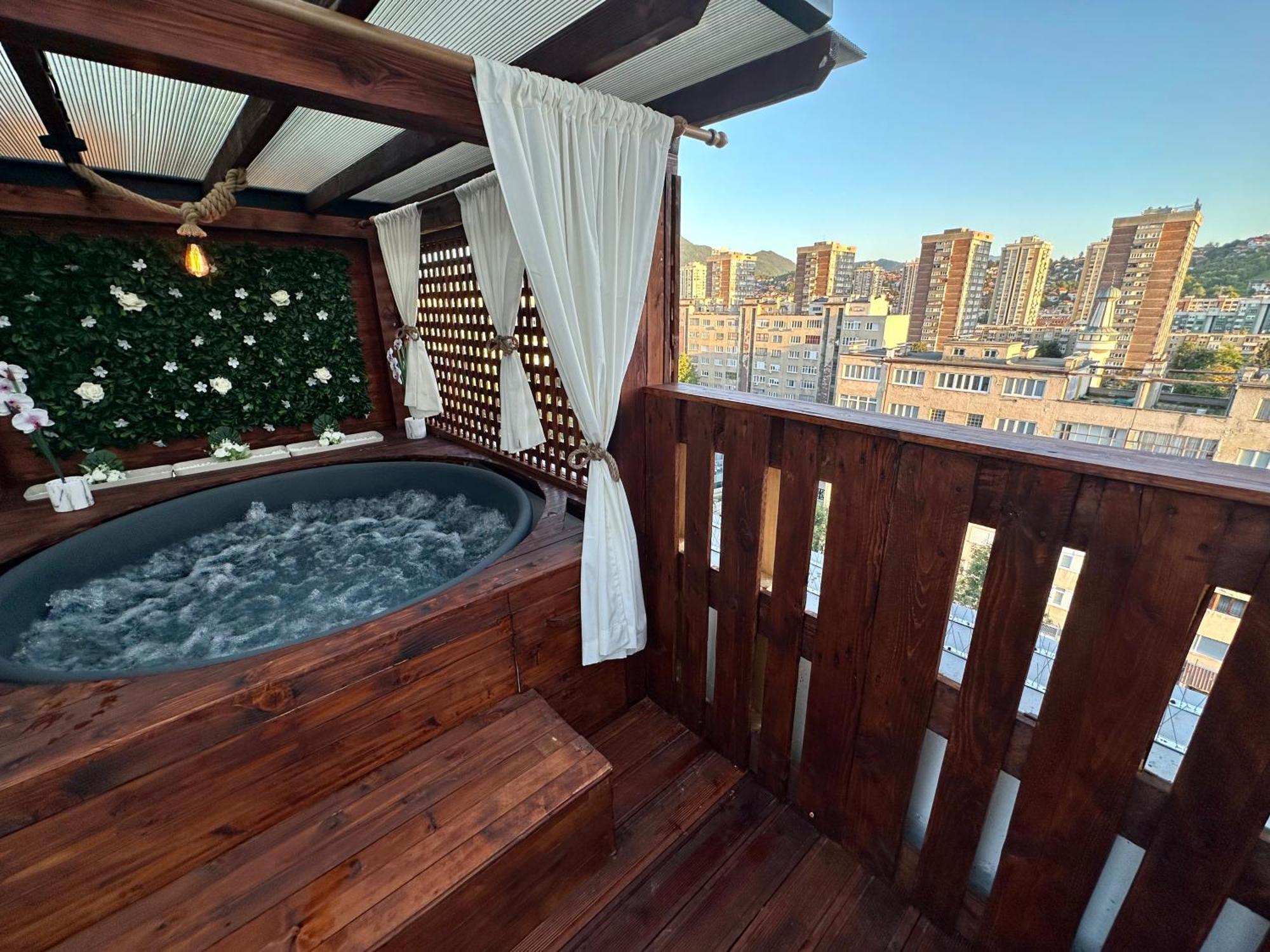 Apartment Rooftop *