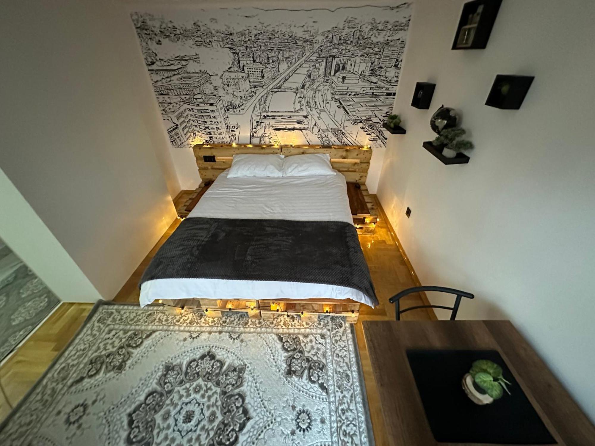 Apartment Rooftop